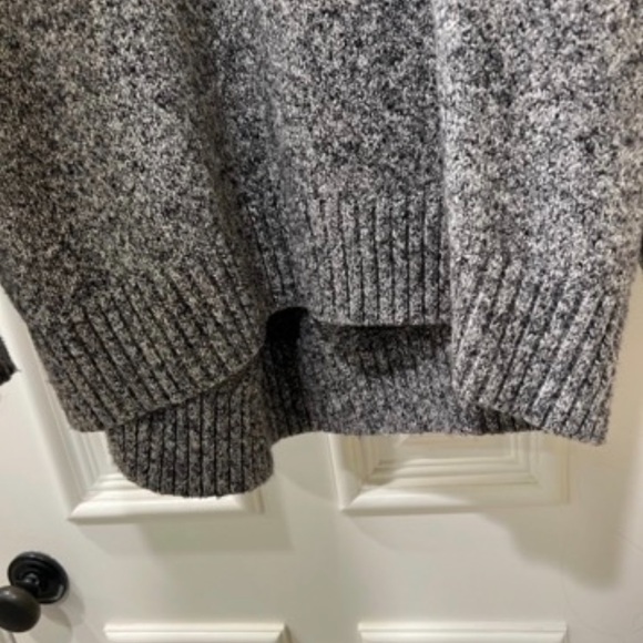 Turtleneck sweater - Picture 4 of 4